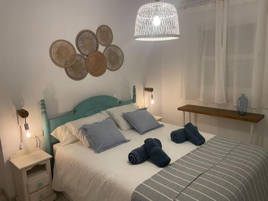 コニル・デ・ラ・フロンテラ Casa Lola Conil, Azotea Al Mar Y Parking Solo Familias O Parejasヴィラ エクステリア 写真